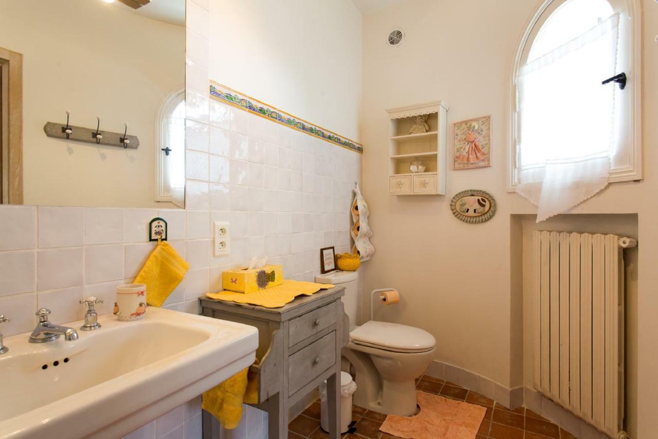 Mas Du Roc Bed & Breakfast Grasse Extérieur photo