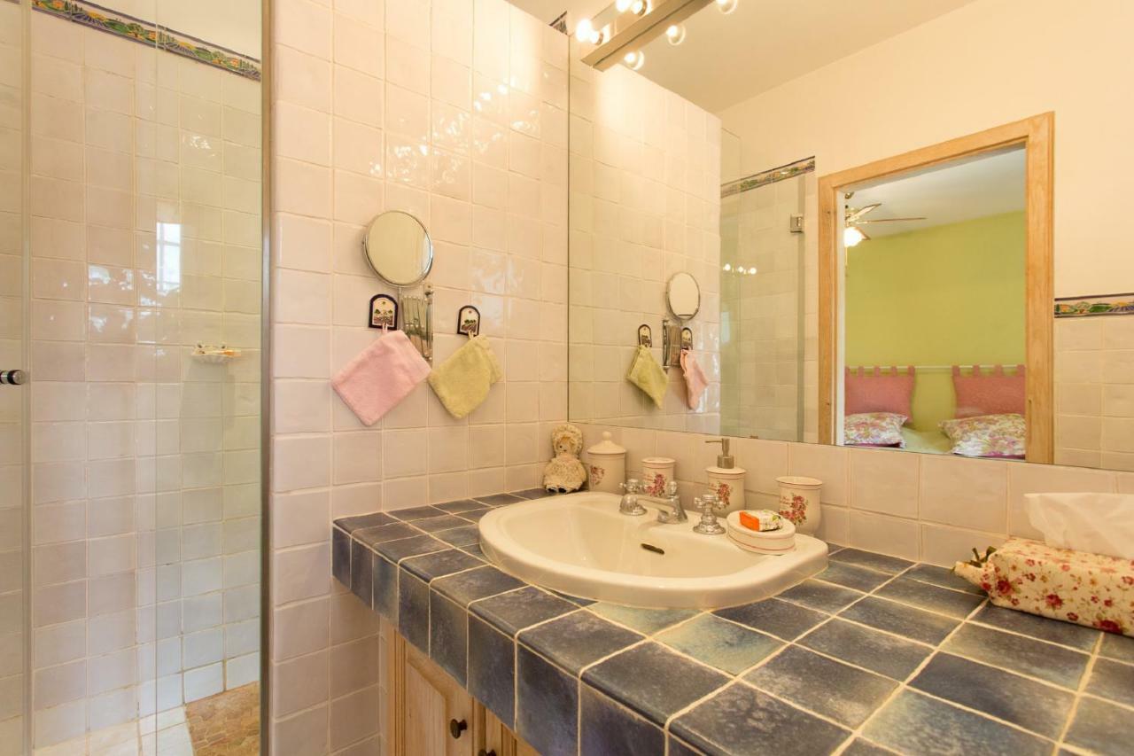 Mas Du Roc Bed & Breakfast Grasse Extérieur photo