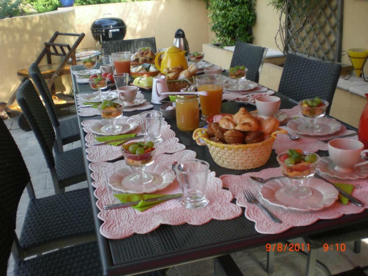 Mas Du Roc Bed & Breakfast Grasse Extérieur photo